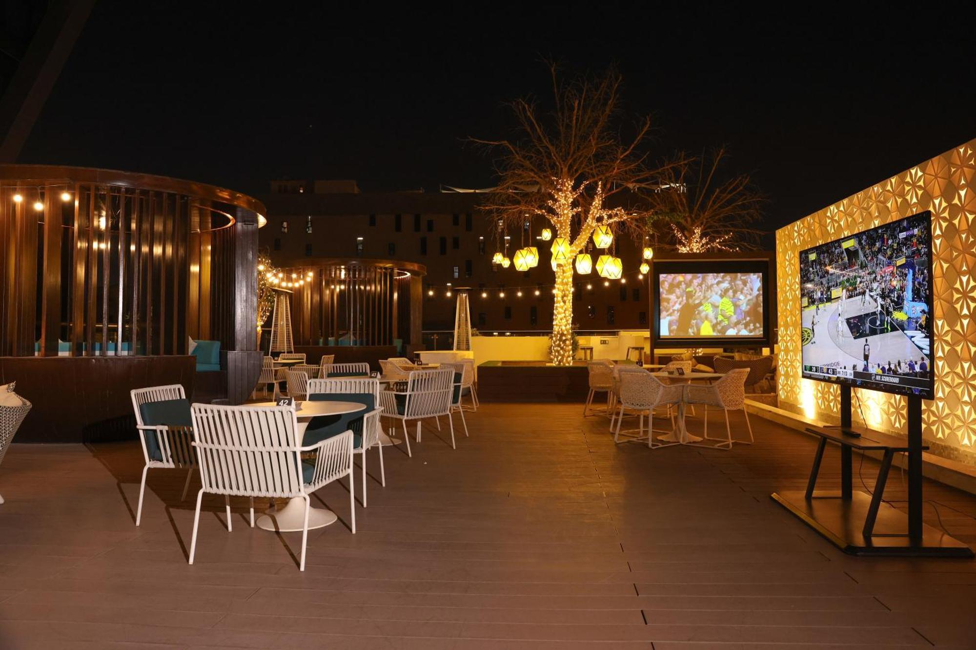 Steigenberger Hotel Doha Exterior photo The Sky Bar